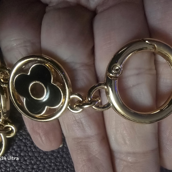 Elegant Black & Gold Chain Extension New - Picture 4 of 5